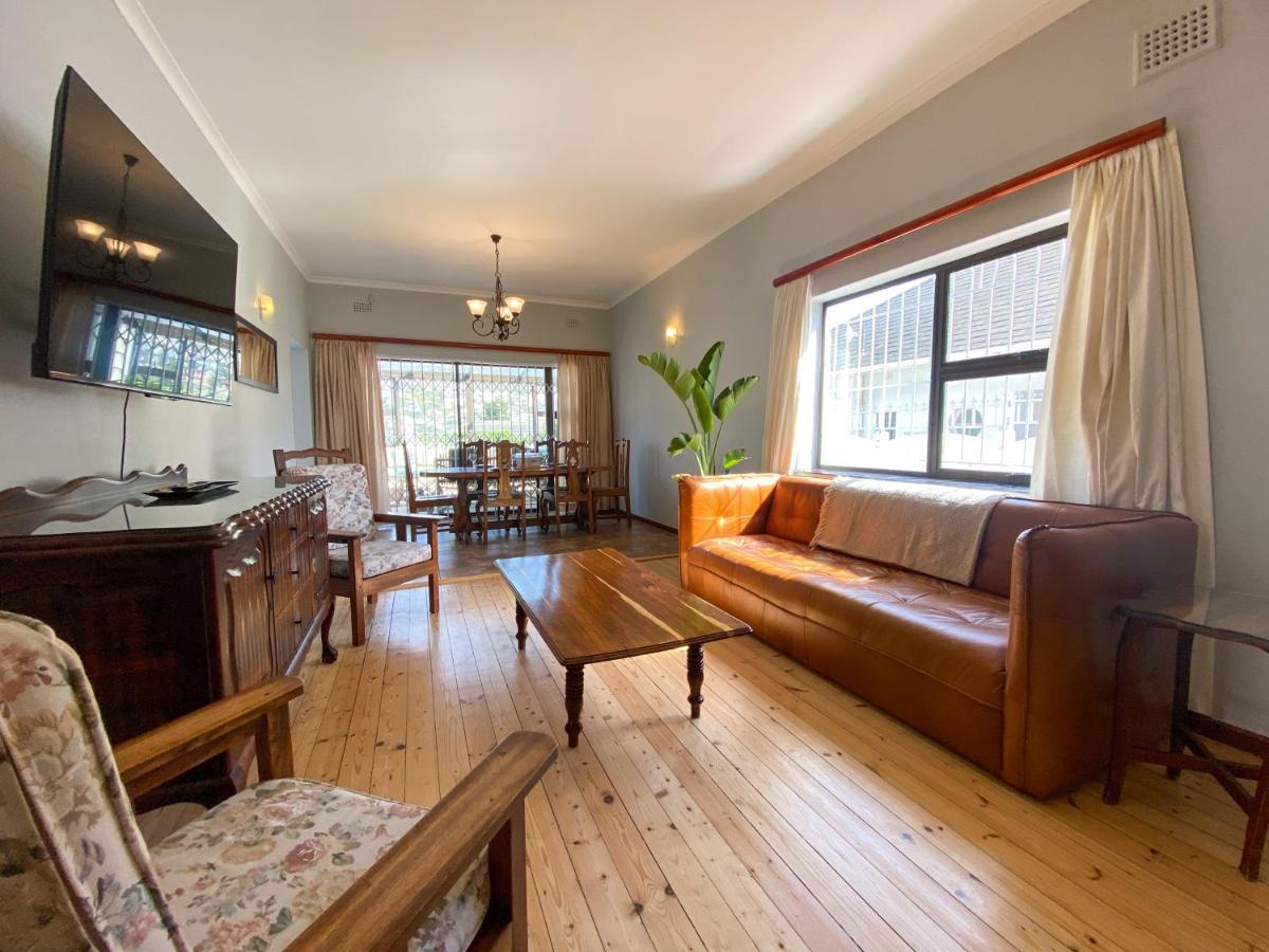 Crescent Corner Vacation Holiday home
